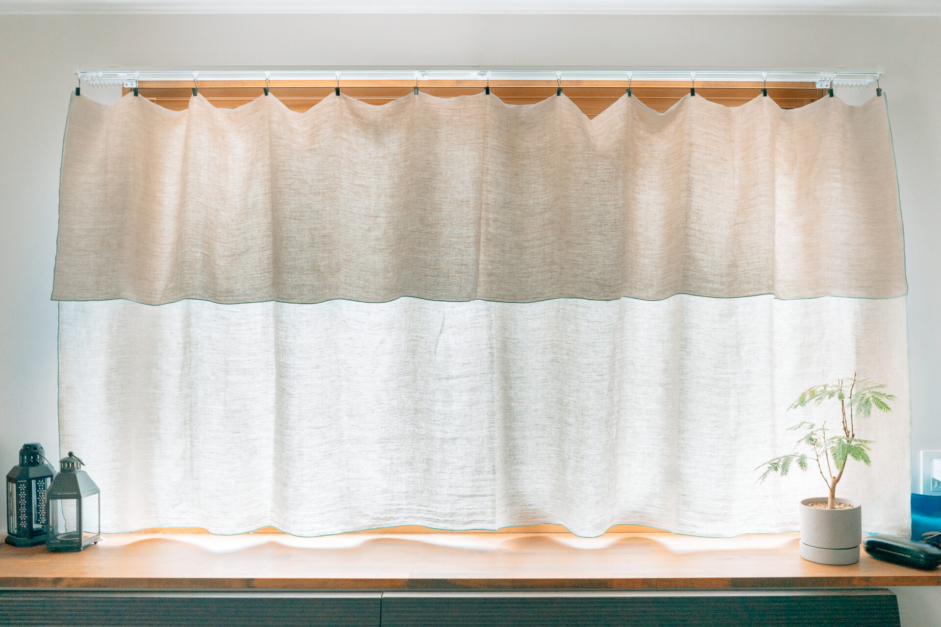 腰高窓カーテン、クリップカーテン、KINU、ieno textile