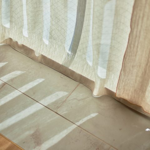 アンティークが引き立つ、カフェのような家。