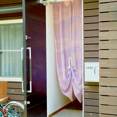 小さくても、心地よく。家族で暮らす軽やかな住まい。