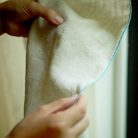 異素材が調和する、静けさをまとった白の世界。