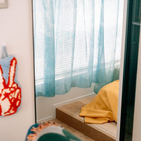 カラーで遊ぶ、シティボーイの家づくり。