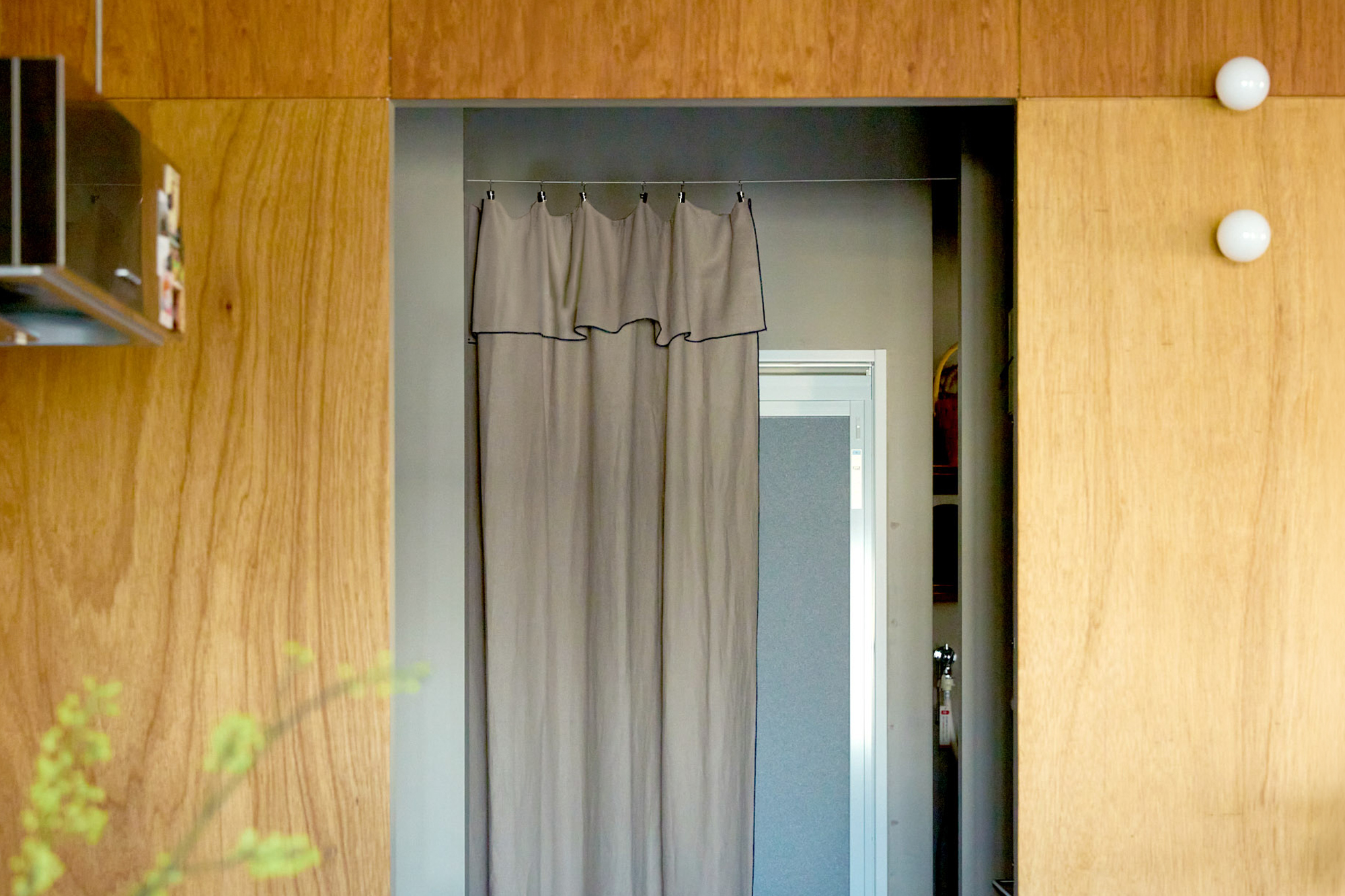 ieno textile、Re.nen、間仕切り、洗濯機、ワイヤーレール