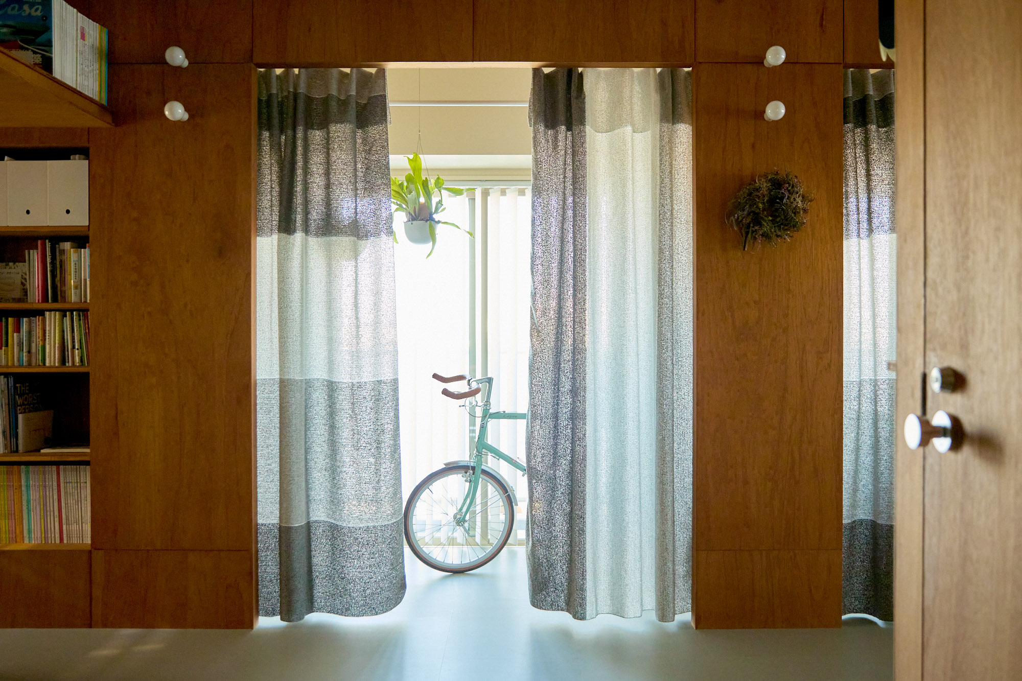 SIMA SIMA、ieno textile、ラワン材、カーテン、間仕切り