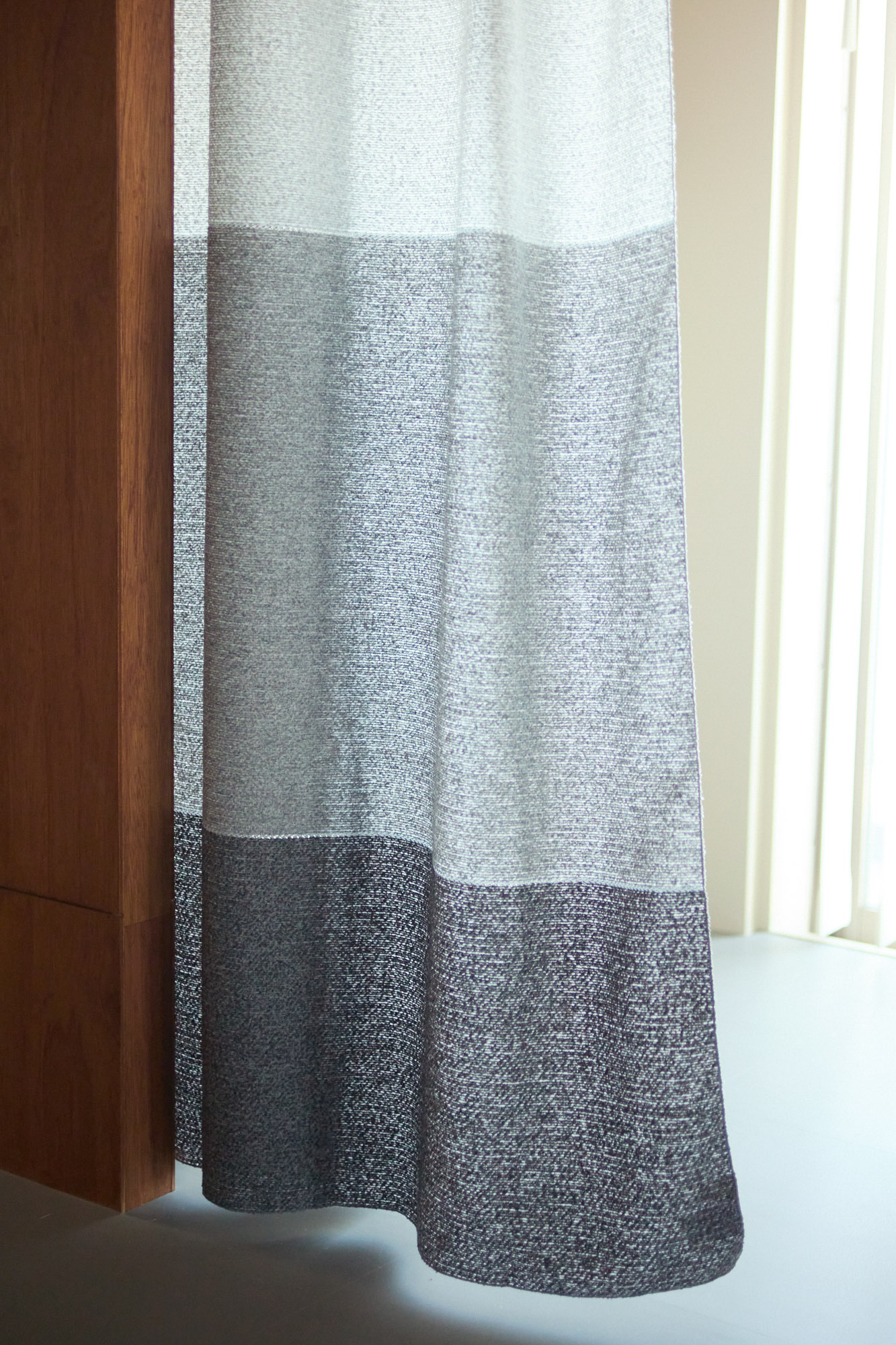 SIMA SIMA、ieno textile、ラワン材、カーテン、間仕切り